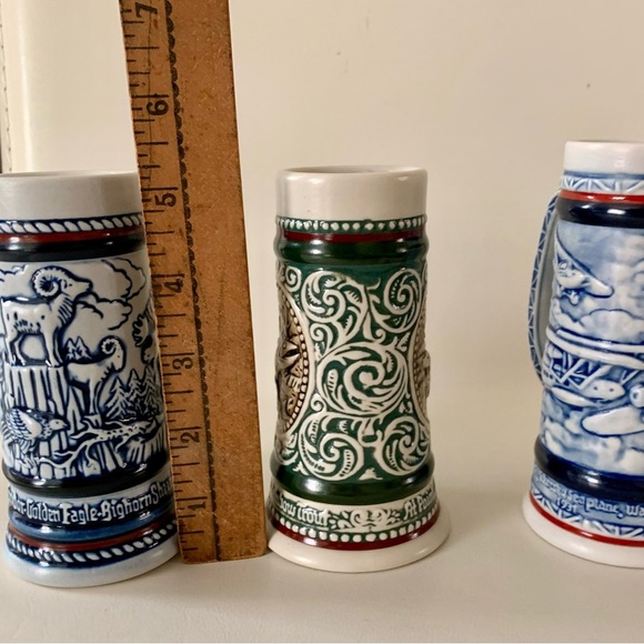 Vintage  Avon  steins mugs ceramic set of 3 - Picture 4 of 11